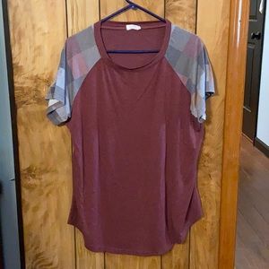 Maroon tee with plaid sleeves